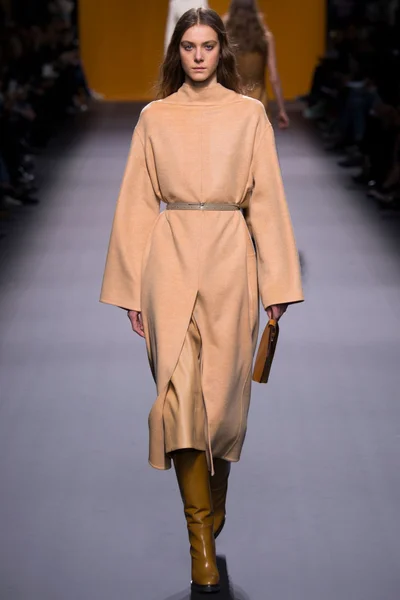 Look 6